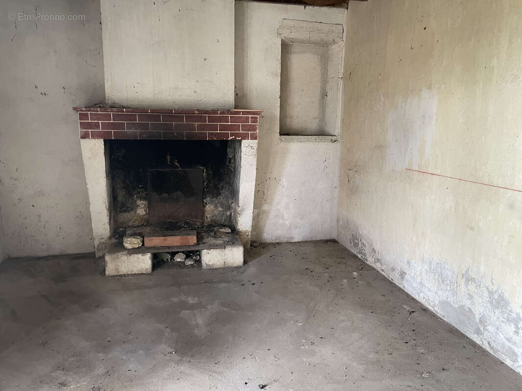 Maison à PESSAC-SUR-DORDOGNE