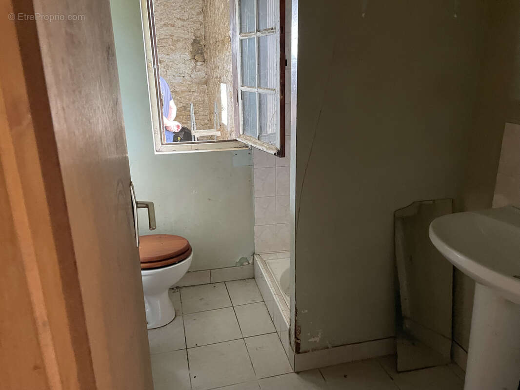 Maison à PESSAC-SUR-DORDOGNE