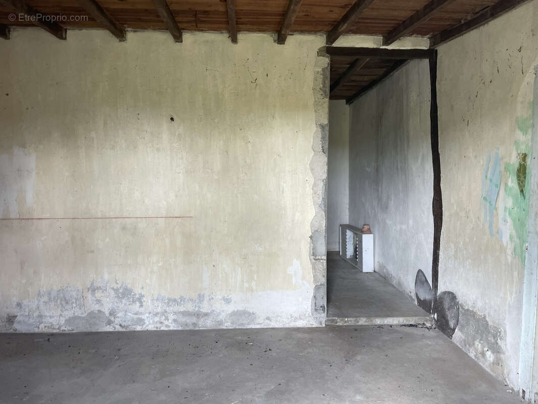 Maison à PESSAC-SUR-DORDOGNE