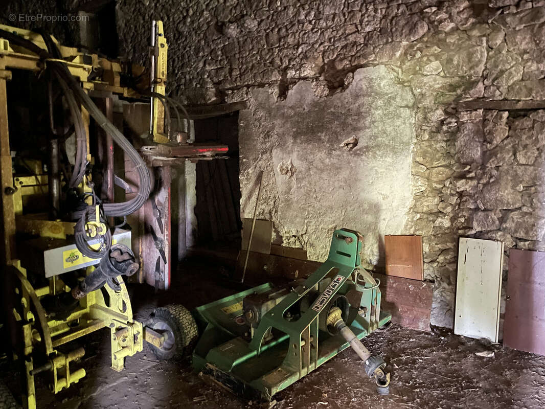 Maison à PESSAC-SUR-DORDOGNE