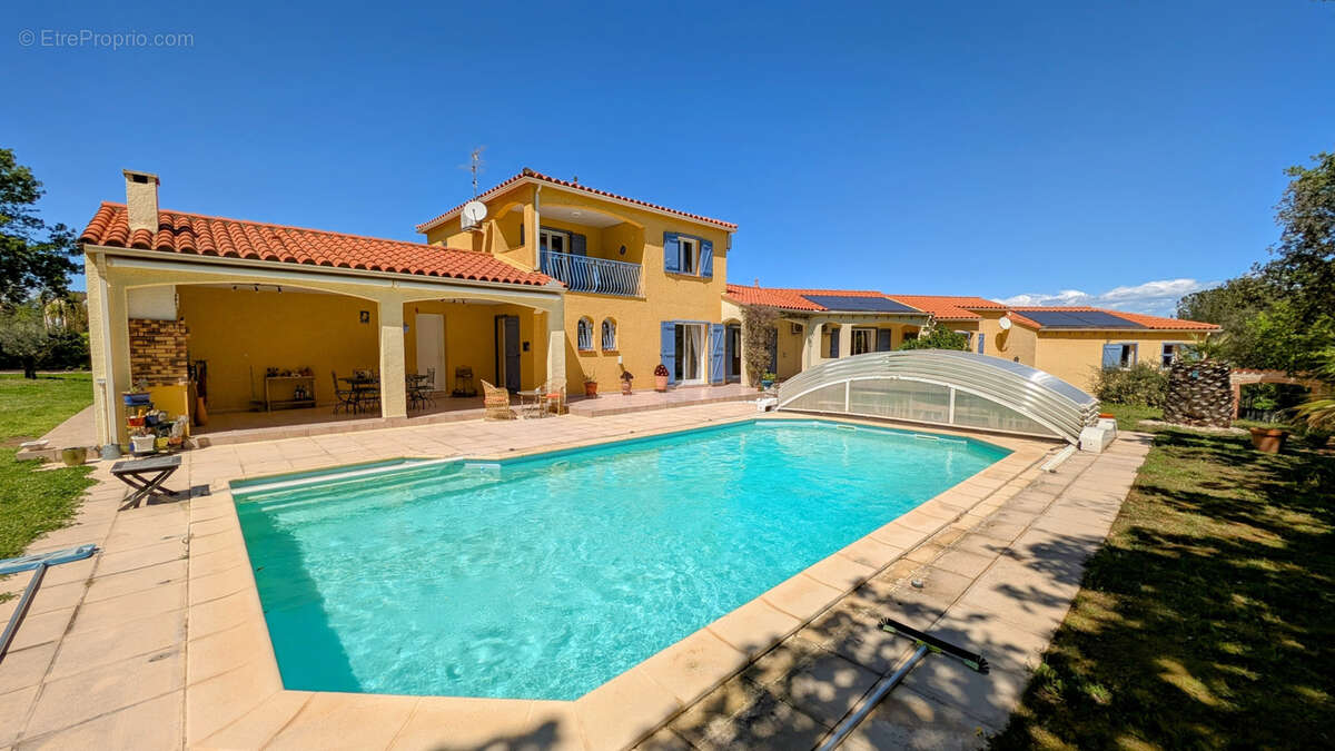 Maison à VILLELONGUE-DELS-MONTS