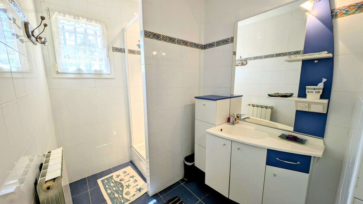 Maison à VILLELONGUE-DELS-MONTS