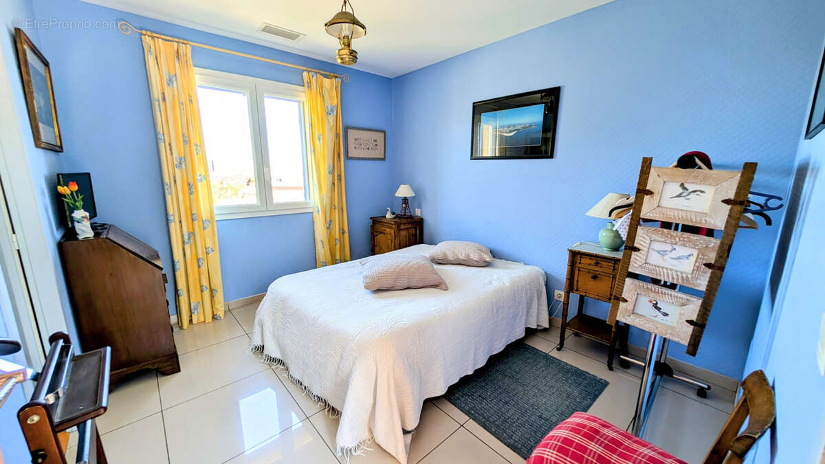 Maison à VILLELONGUE-DELS-MONTS