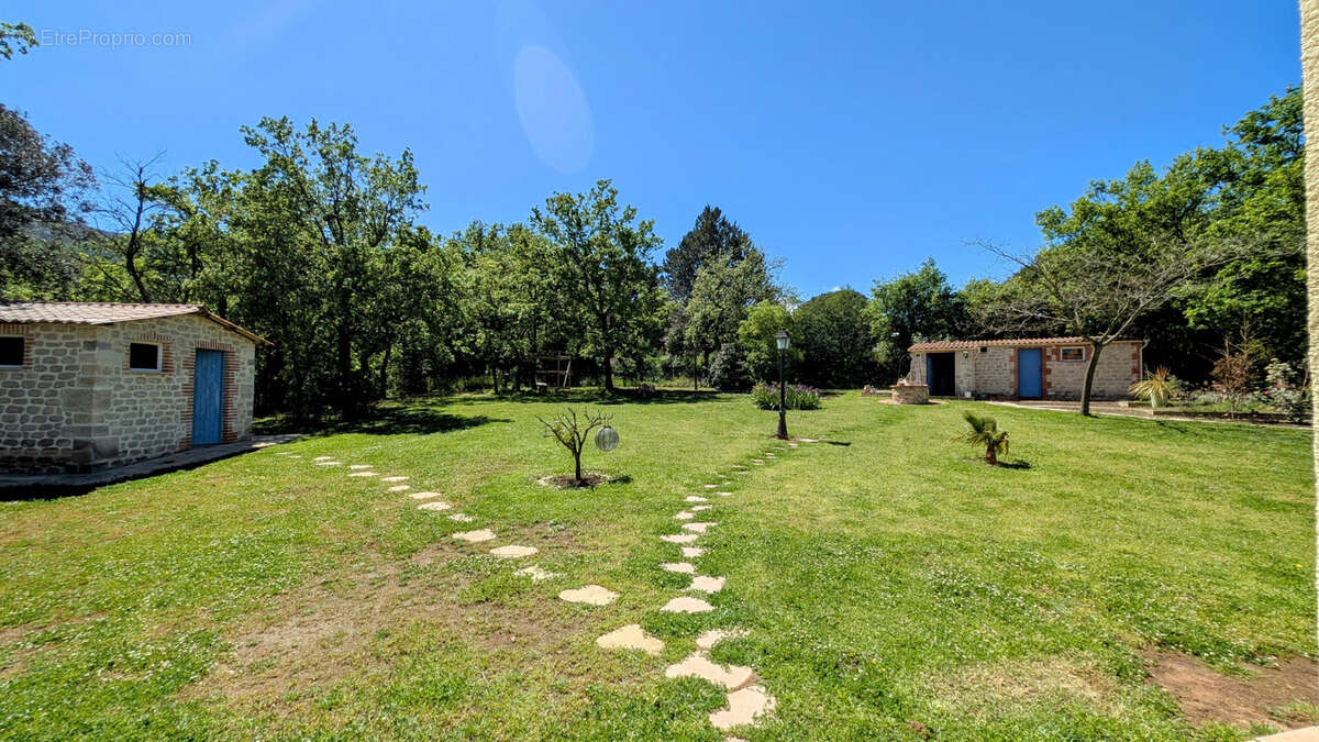 Maison à VILLELONGUE-DELS-MONTS