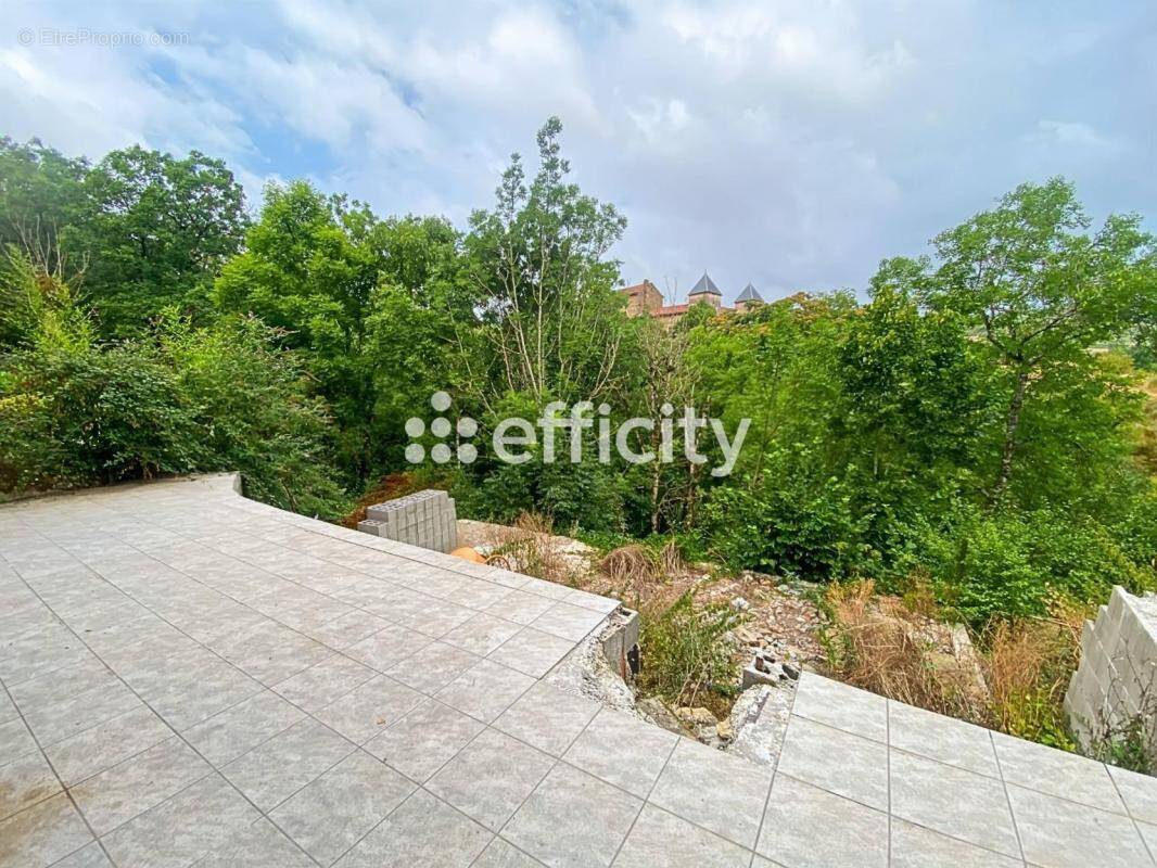 Maison à ROQUEFORT-SUR-SOULZON