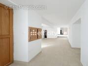 Appartement à VILLEDIEU-LES-POELES