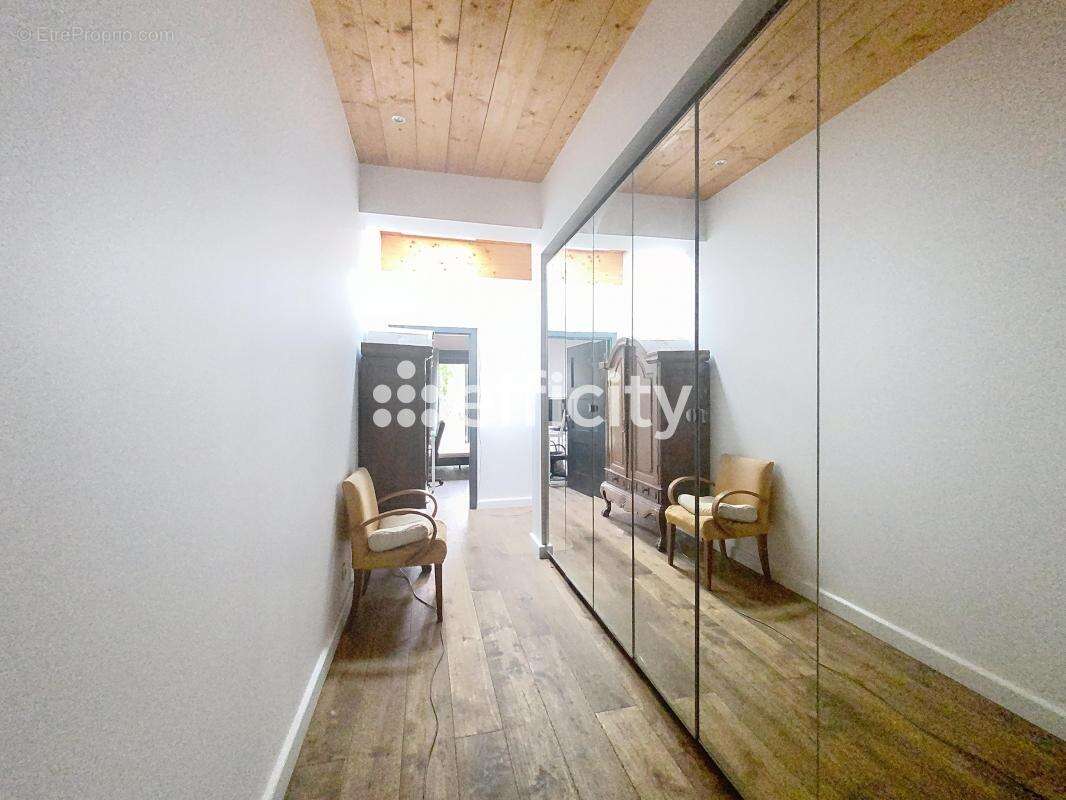 Maison à OZOIR-LA-FERRIERE