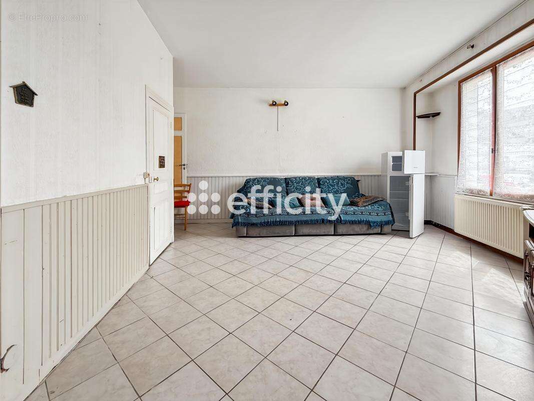 Maison à SAINT-HIPPOLYTE