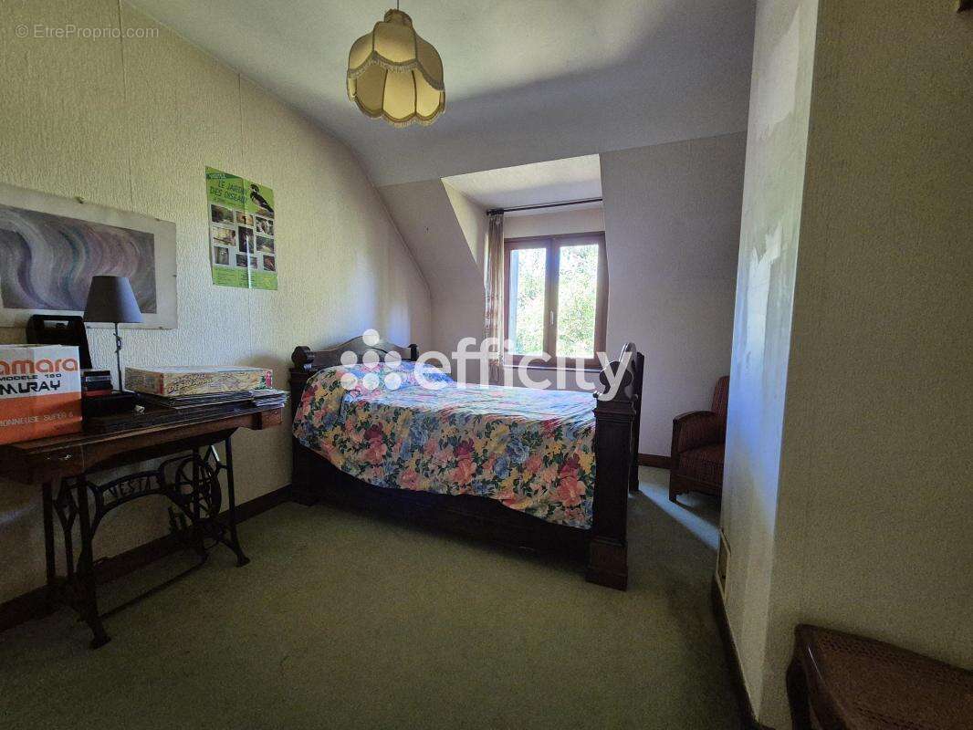 Maison à CHAUMONT-SUR-LOIRE