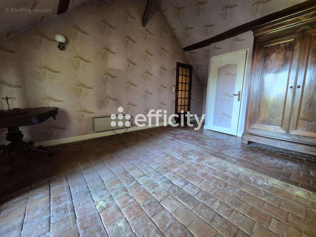 Maison à CHAUMONT-SUR-LOIRE