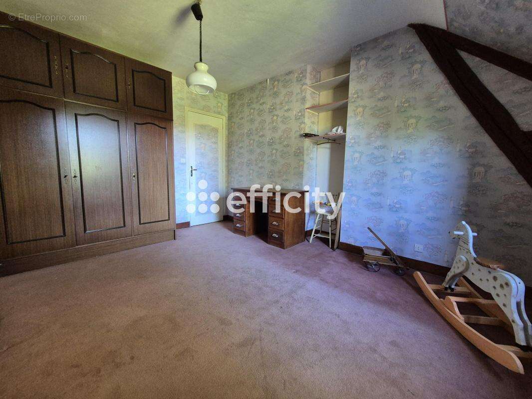 Maison à CHAUMONT-SUR-LOIRE