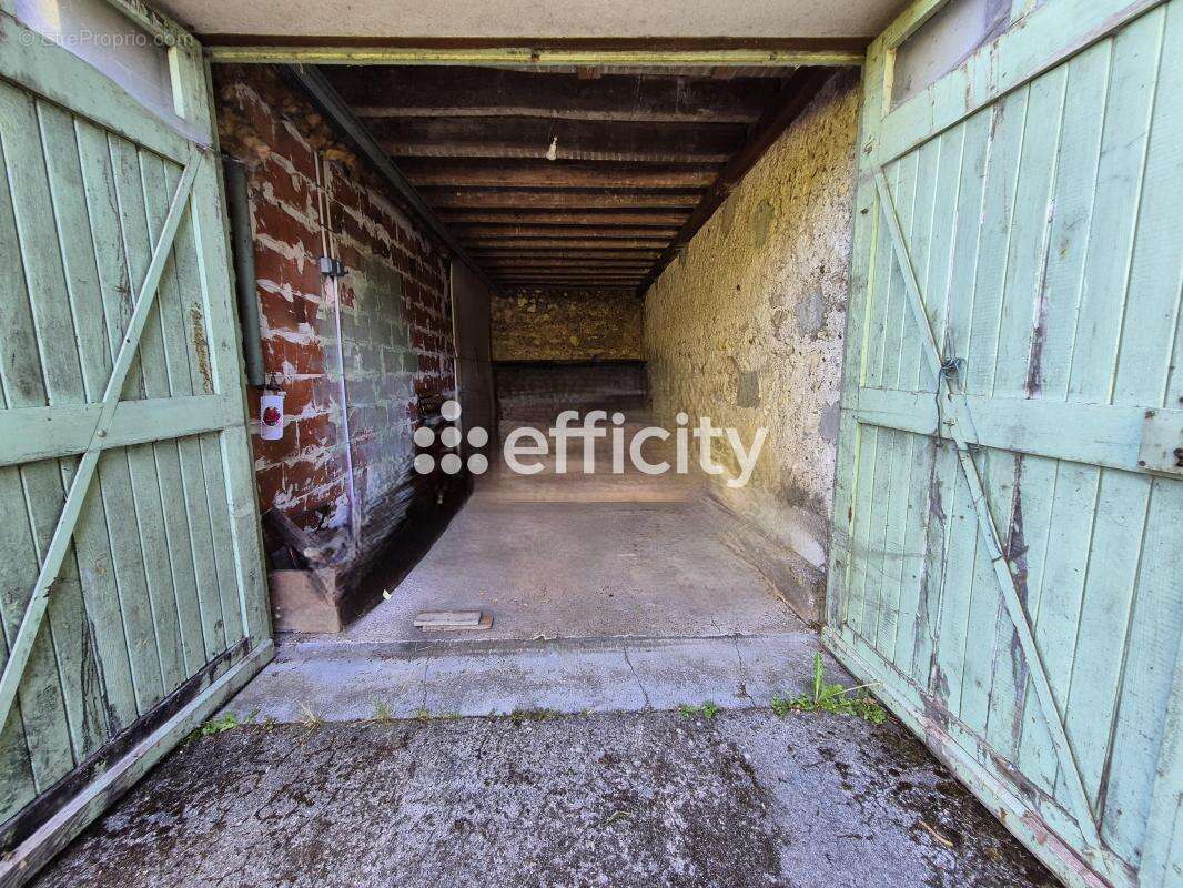 Maison à CHAUMONT-SUR-LOIRE