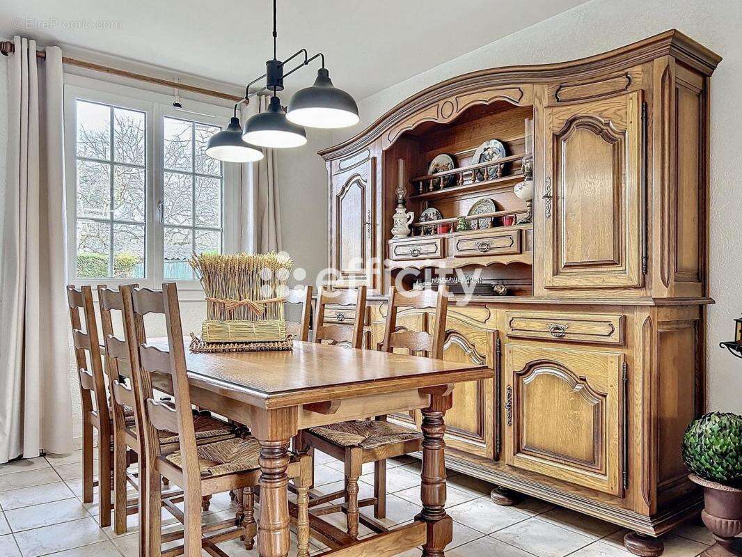 Maison à FAVEROLLES-SUR-CHER