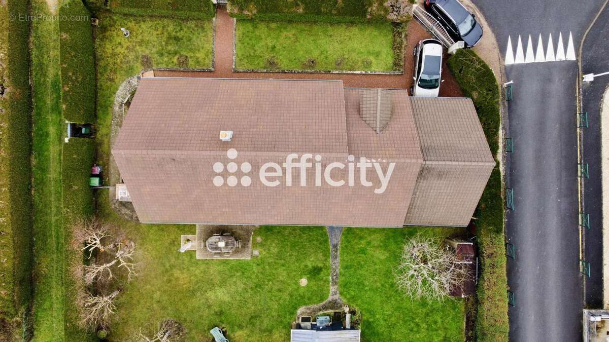 Maison à FAVEROLLES-SUR-CHER