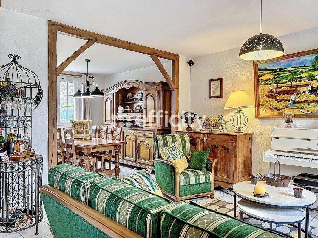 Maison à FAVEROLLES-SUR-CHER