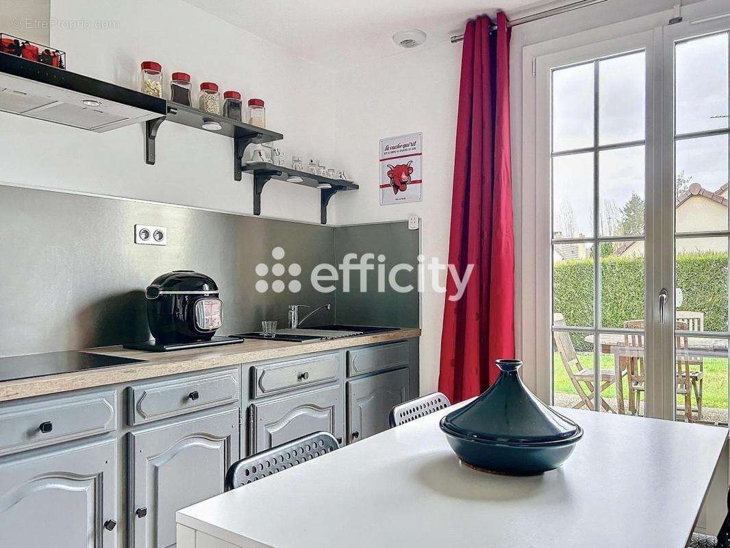 Maison à FAVEROLLES-SUR-CHER