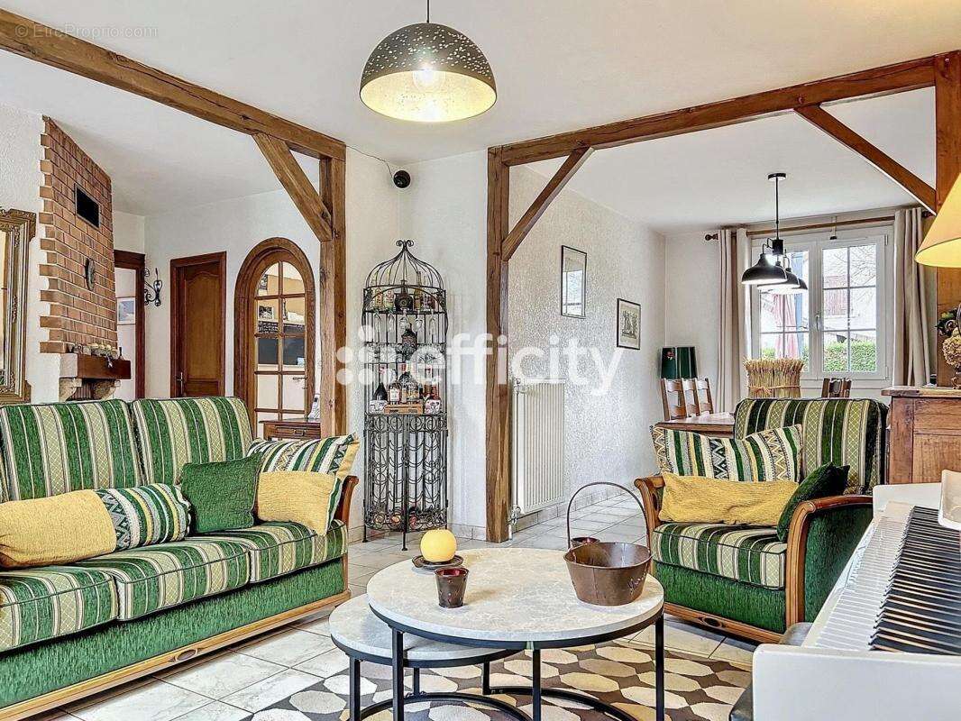 Maison à FAVEROLLES-SUR-CHER