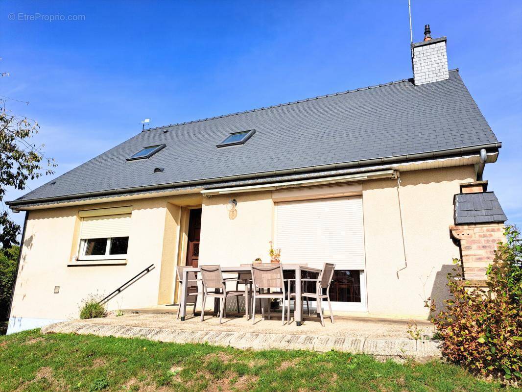 Maison à LA BOUEXIERE