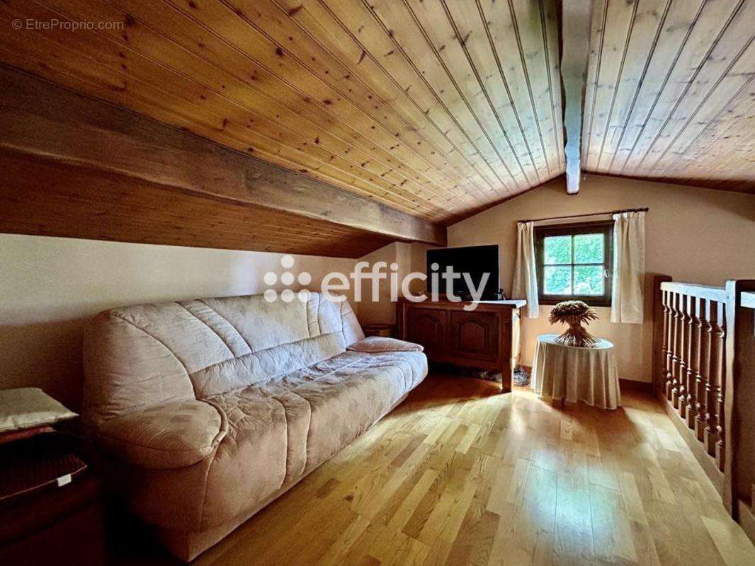 Maison à LES MATHES