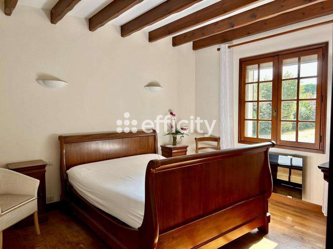 Maison à LES MATHES