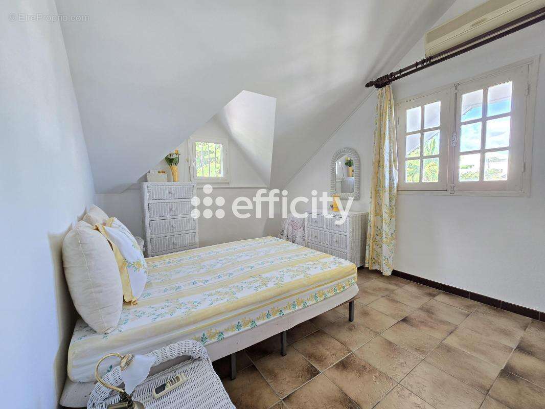 Maison à LA POSSESSION