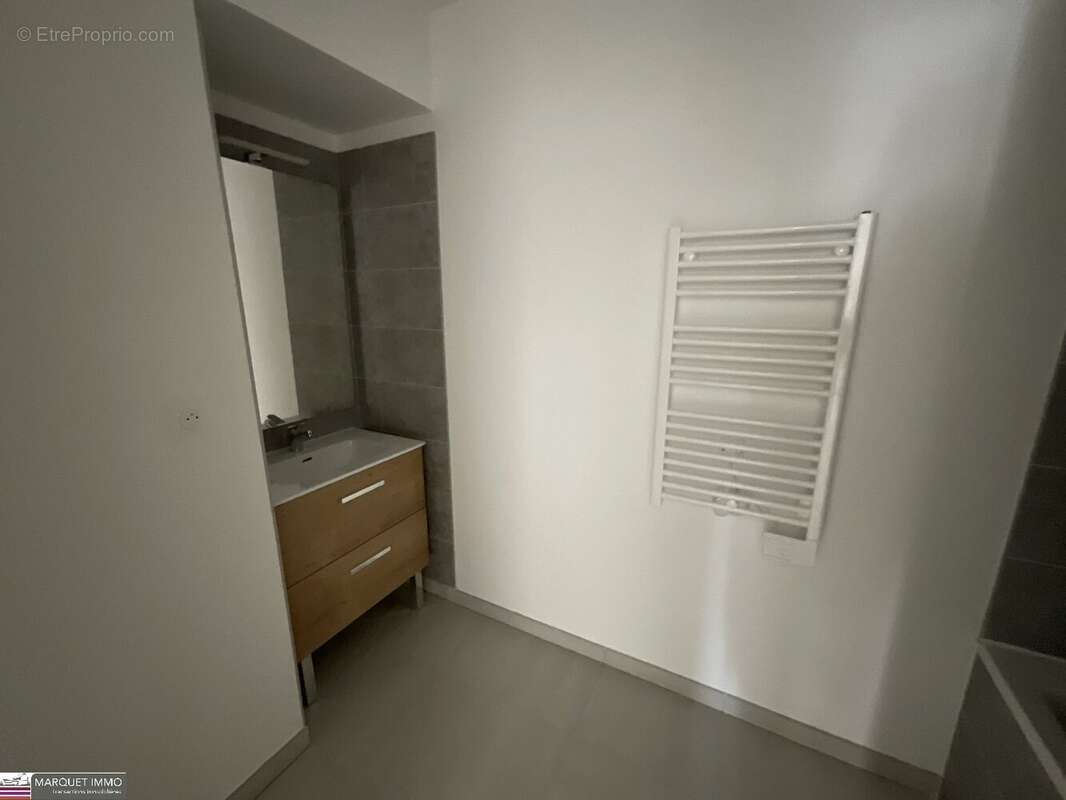 Appartement à BEZIERS