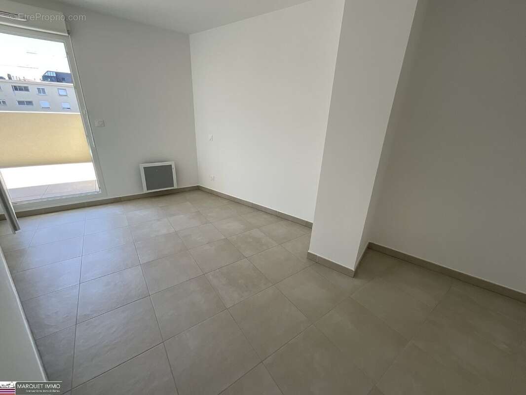 Appartement à BEZIERS