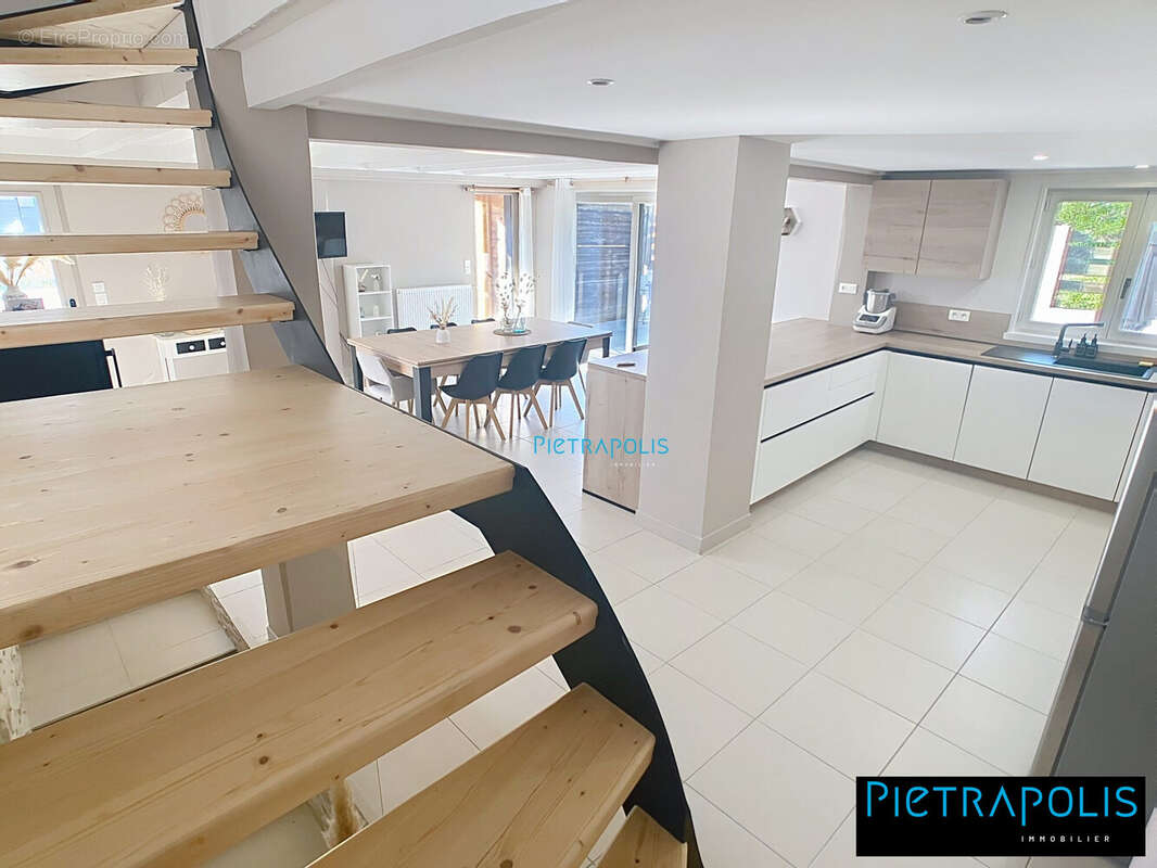 Appartement à CORCELLES-EN-BEAUJOLAIS