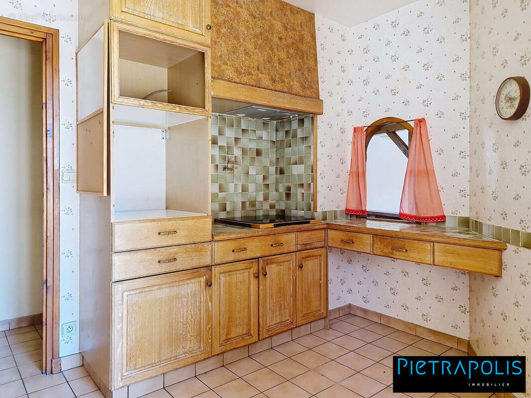 Maison à LA CLAYETTE