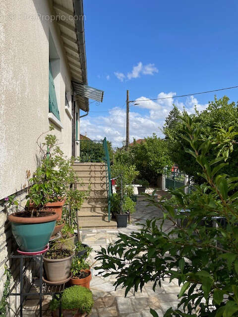 Maison à SAINT-SAUVANT