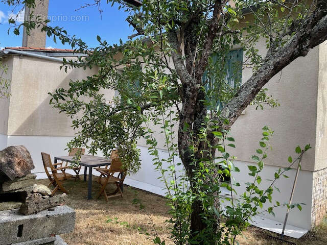 Maison à SAINT-SAUVANT