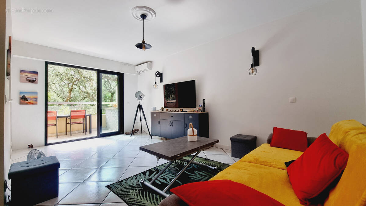 Appartement à SAINT-RAPHAEL