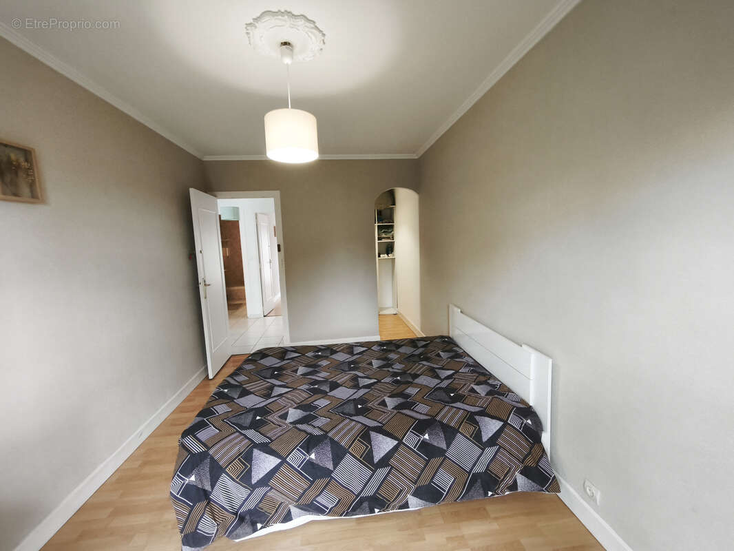 Appartement à SAINT-ANDRE-LES-VERGERS