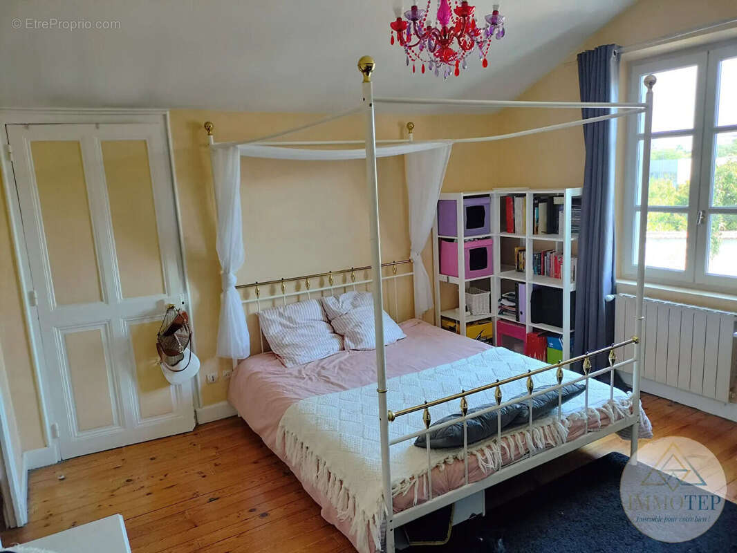 Maison à ROMANS-SUR-ISERE