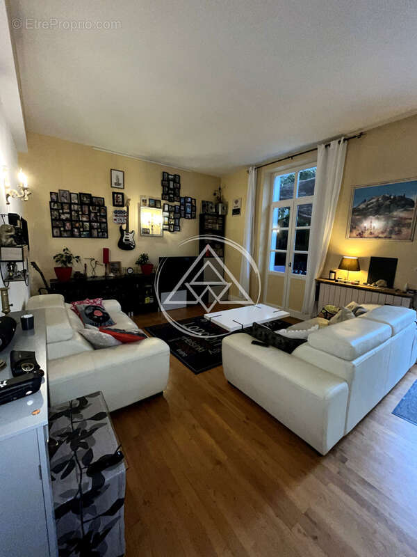 Maison à ROMANS-SUR-ISERE