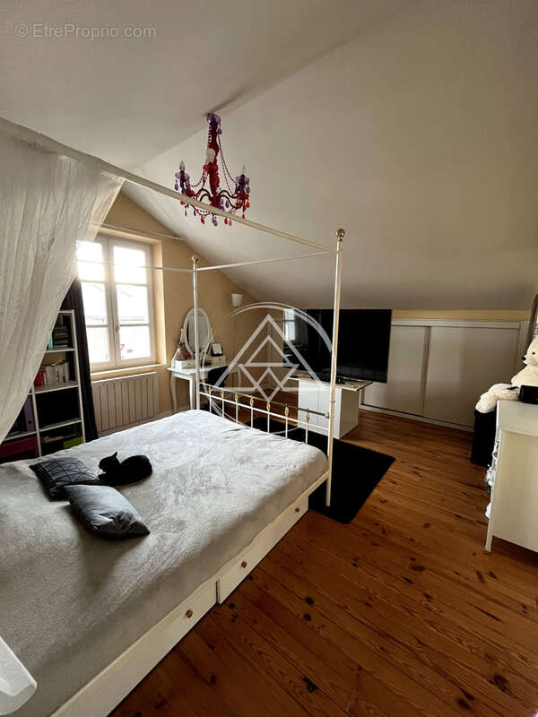 Maison à ROMANS-SUR-ISERE