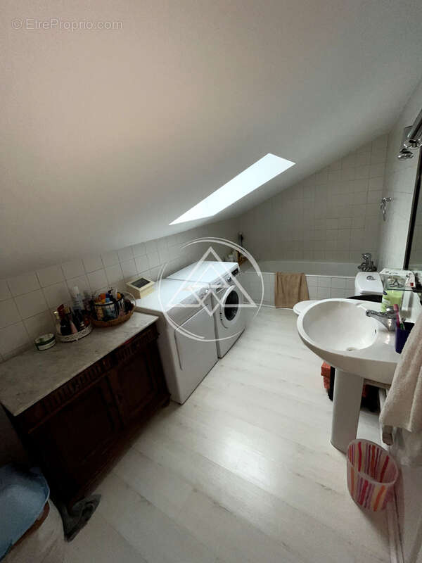 Maison à ROMANS-SUR-ISERE