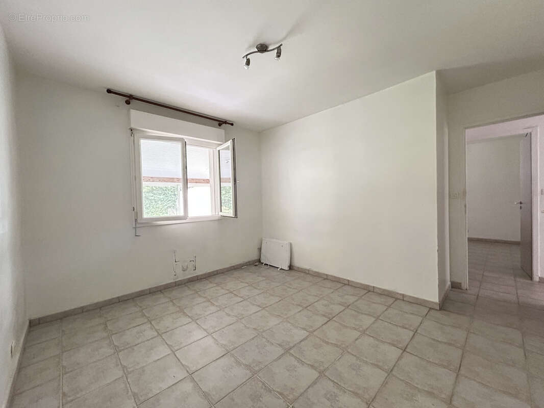 Maison à AMBARES-ET-LAGRAVE