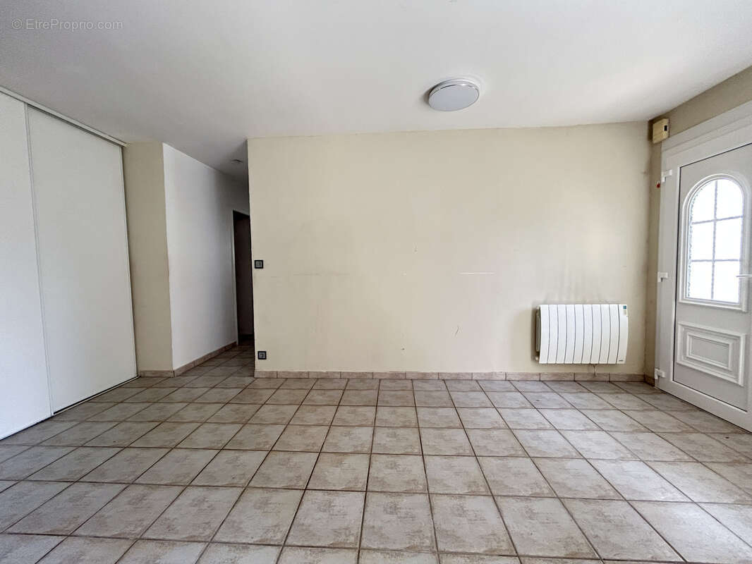 Maison à AMBARES-ET-LAGRAVE