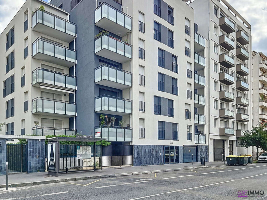 Appartement à LYON-8E