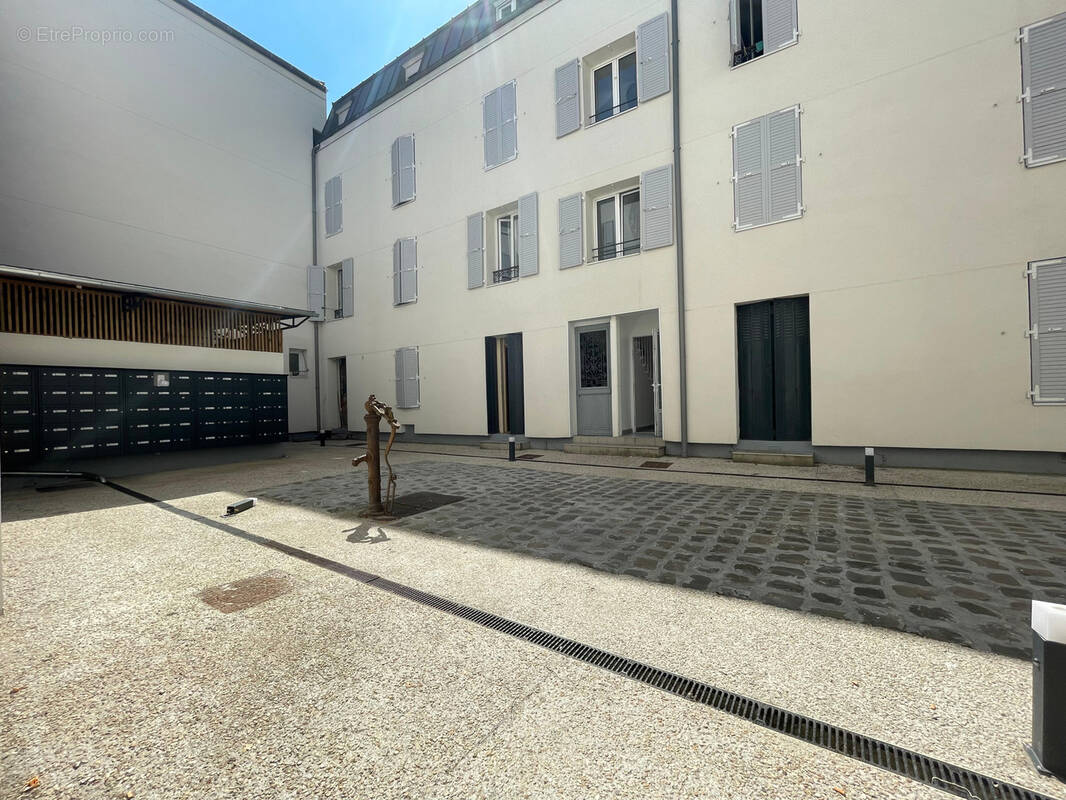 Appartement à BOULOGNE-BILLANCOURT