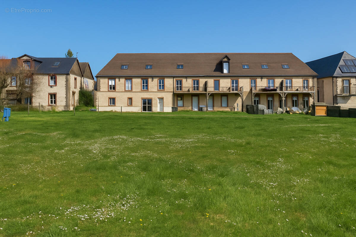 Terrain à CAILLOUET-ORGEVILLE