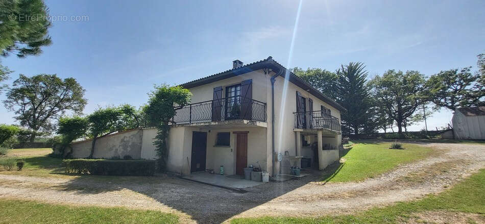 Maison à LAMOTHE-CASSEL