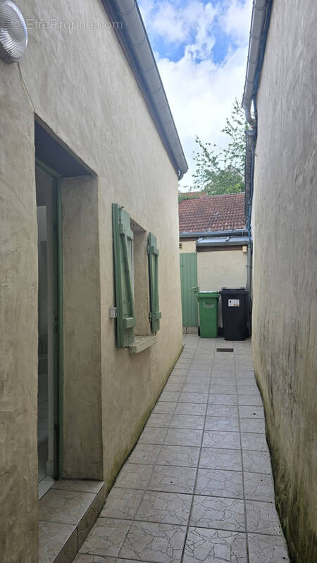 Appartement à SAINT-ARNOULT-EN-YVELINES