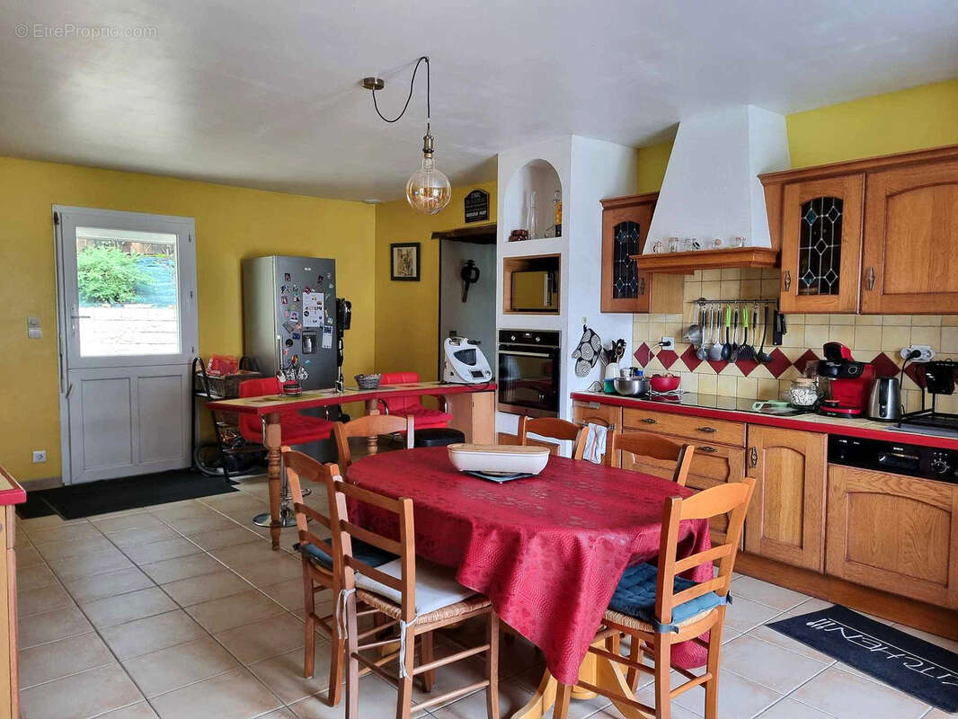 Maison à SAINT-CALAIS