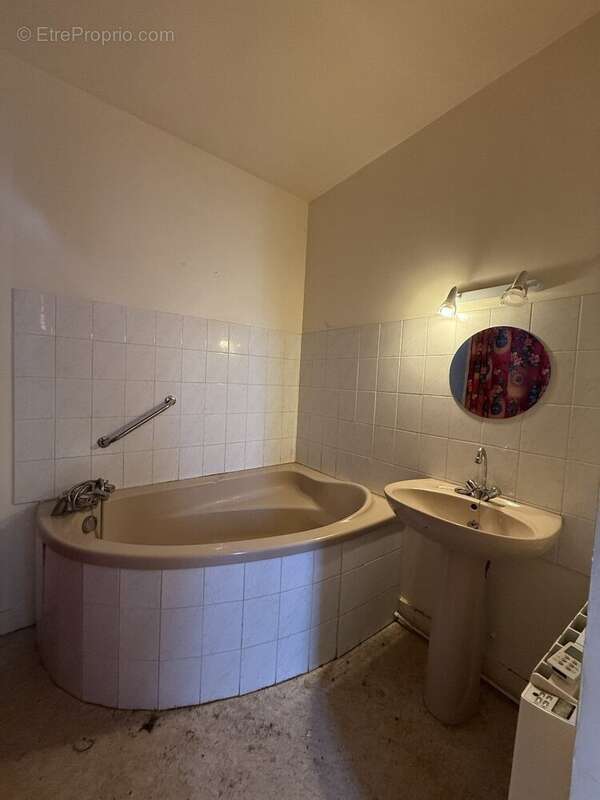 Appartement à SAINT-YRIEIX-LA-PERCHE