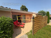 Maison à SAINT-PANTALEON-LES-VIGNES