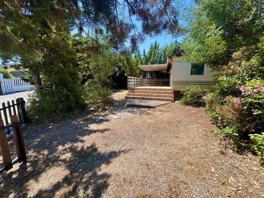 Maison à ROQUEBRUNE-SUR-ARGENS