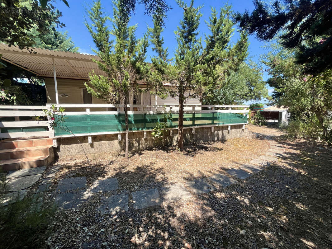 Maison à ROQUEBRUNE-SUR-ARGENS