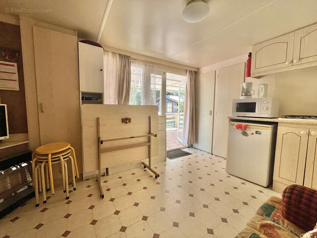 Maison à ROQUEBRUNE-SUR-ARGENS